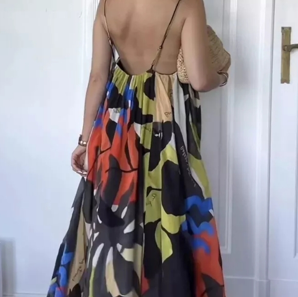 H&M A-line maxi dress Summer 2024 black Patterned/multicolored. NO LOW BALLING!! - Picture 9 of 9